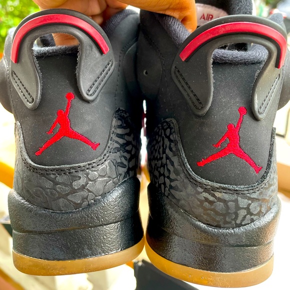 Retro Jordan’s (GS) - Picture 4 of 5